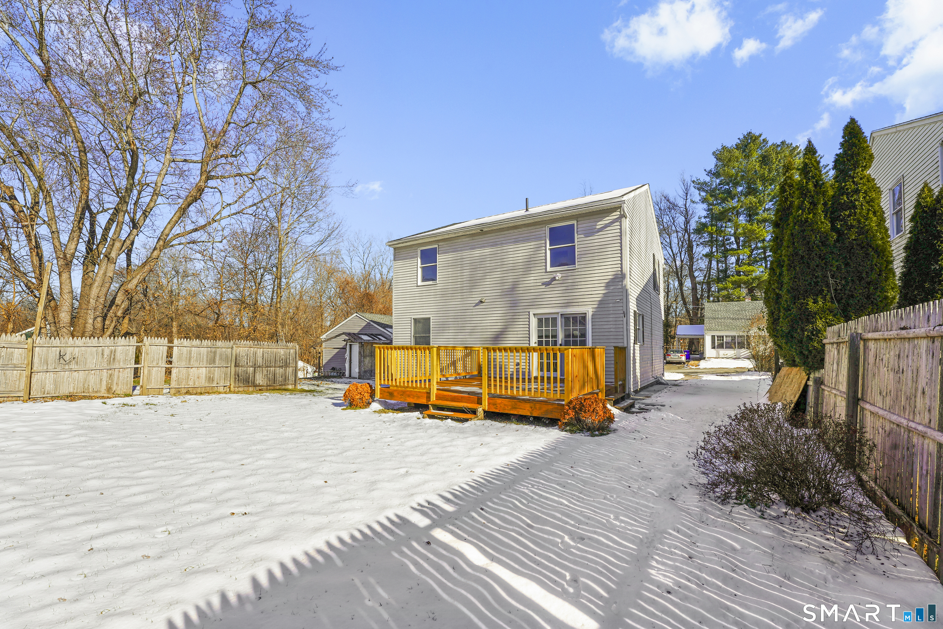 39 Union Street Extension Enfield CT 06082