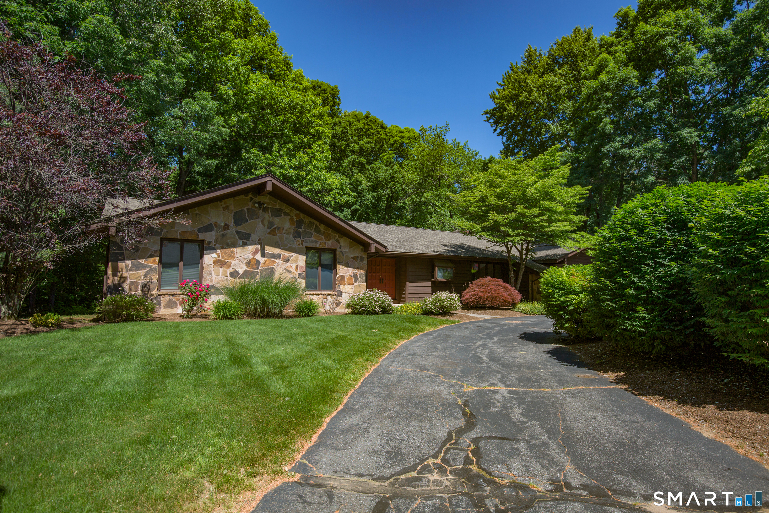 26 Brooks Road Longmeadow MA 01106
