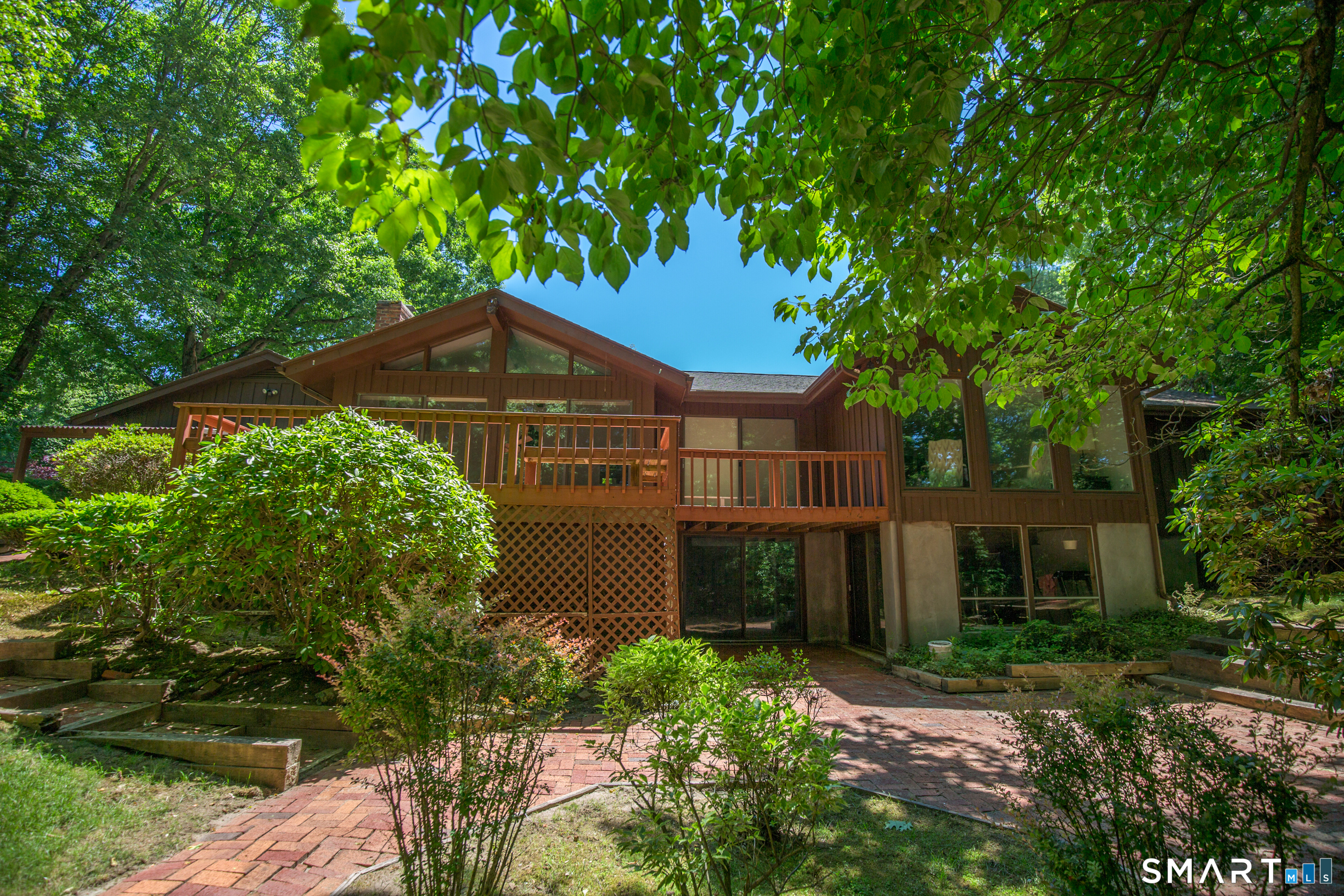 26 Brooks Road Longmeadow MA 01106