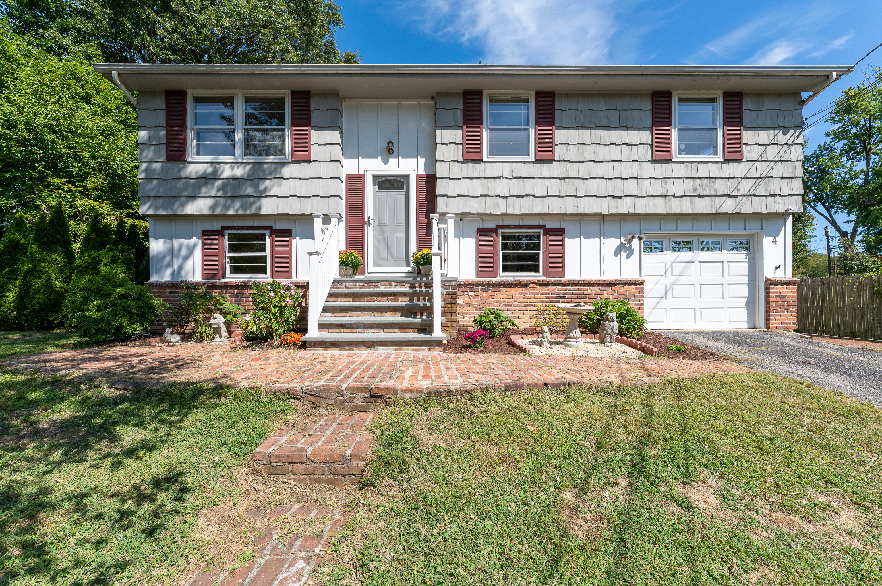 4 Elaine Drive Stamford CT 06902