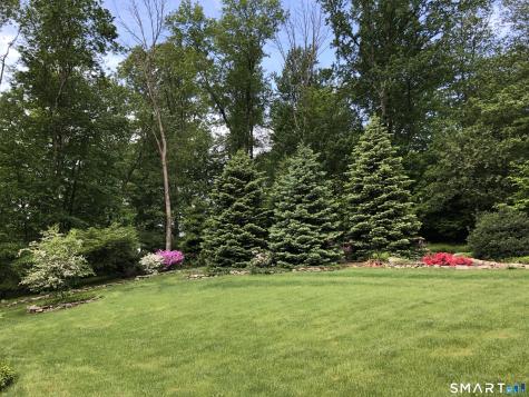 19 Hull Place Ridgefield CT 06877