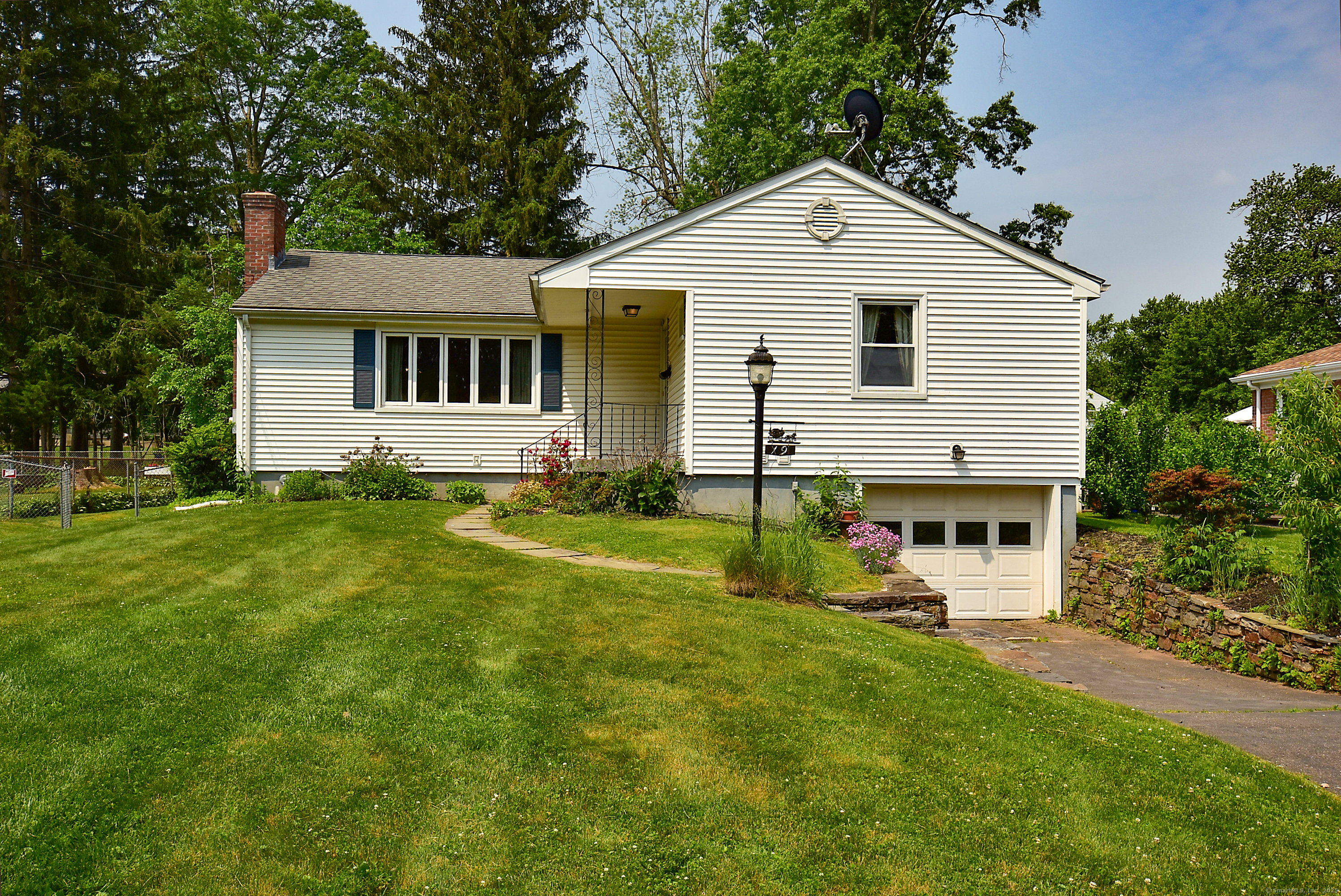 19 Knight Street Wethersfield CT 06109