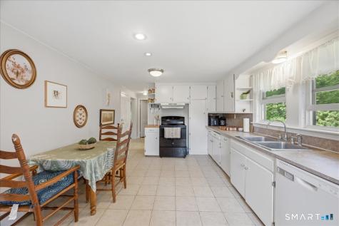 48 Maple Road Mansfield CT 06268