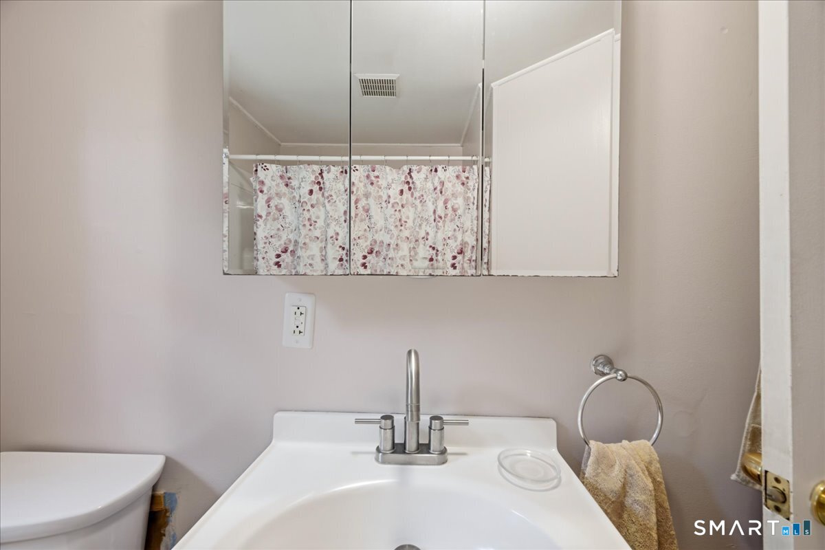 48 Maple Road Mansfield CT 06268