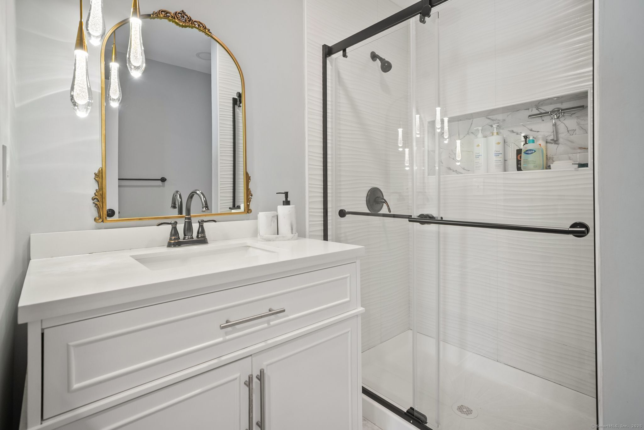 48 Suffolk Drive East Hartford CT 06118