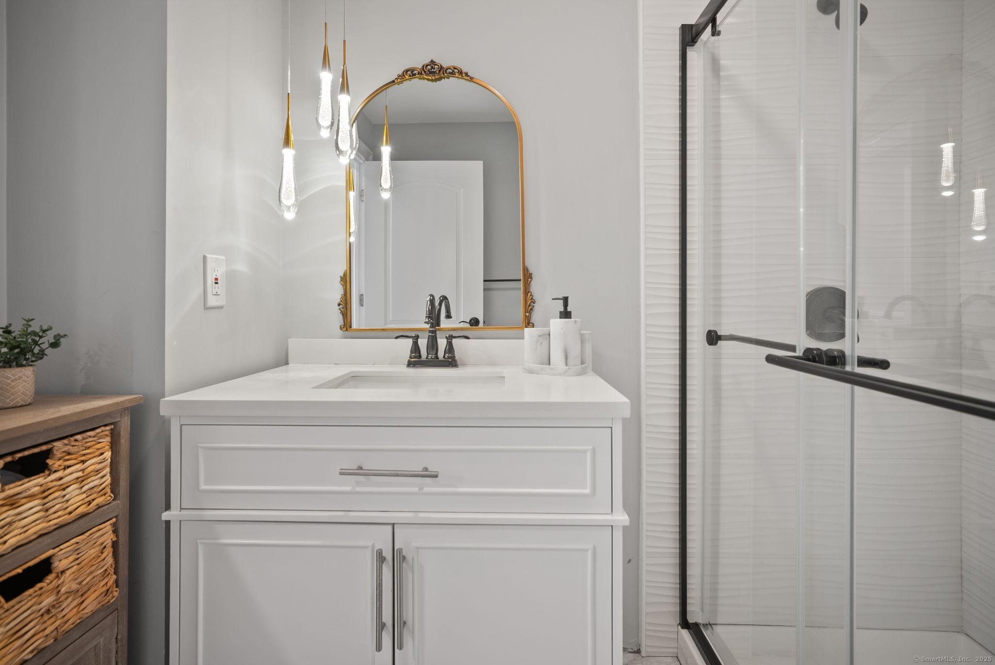 48 Suffolk Drive East Hartford CT 06118