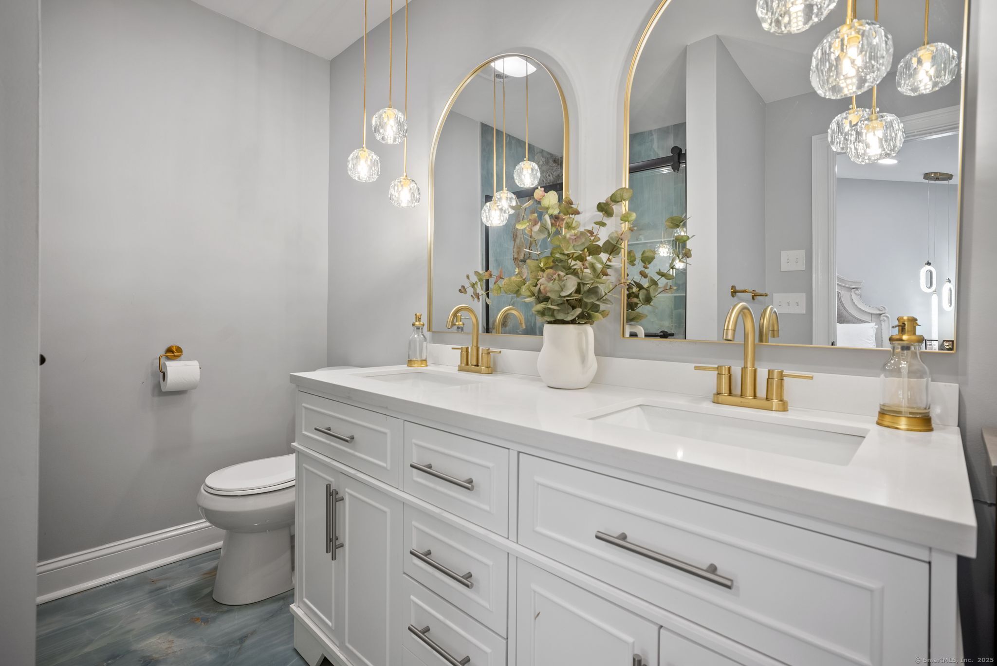 48 Suffolk Drive East Hartford CT 06118