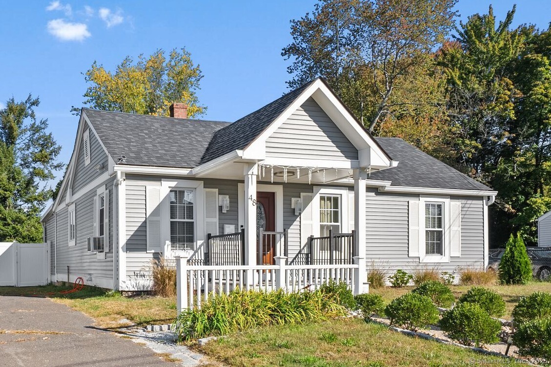 48 Suffolk Drive East Hartford CT 06118