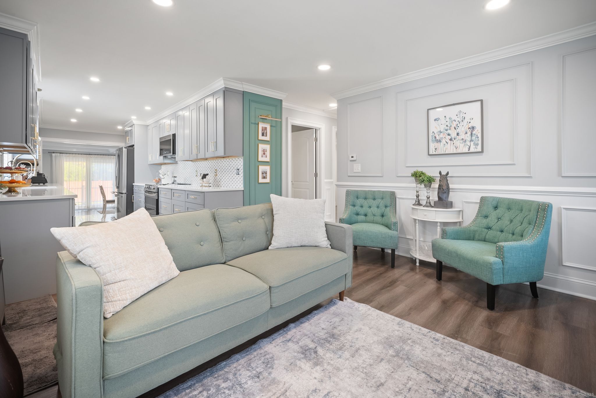 48 Suffolk Drive East Hartford CT 06118