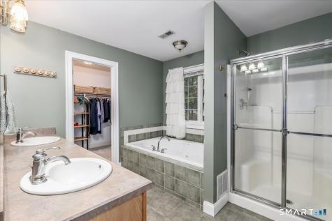 6 Horizon Court Monroe CT 06468