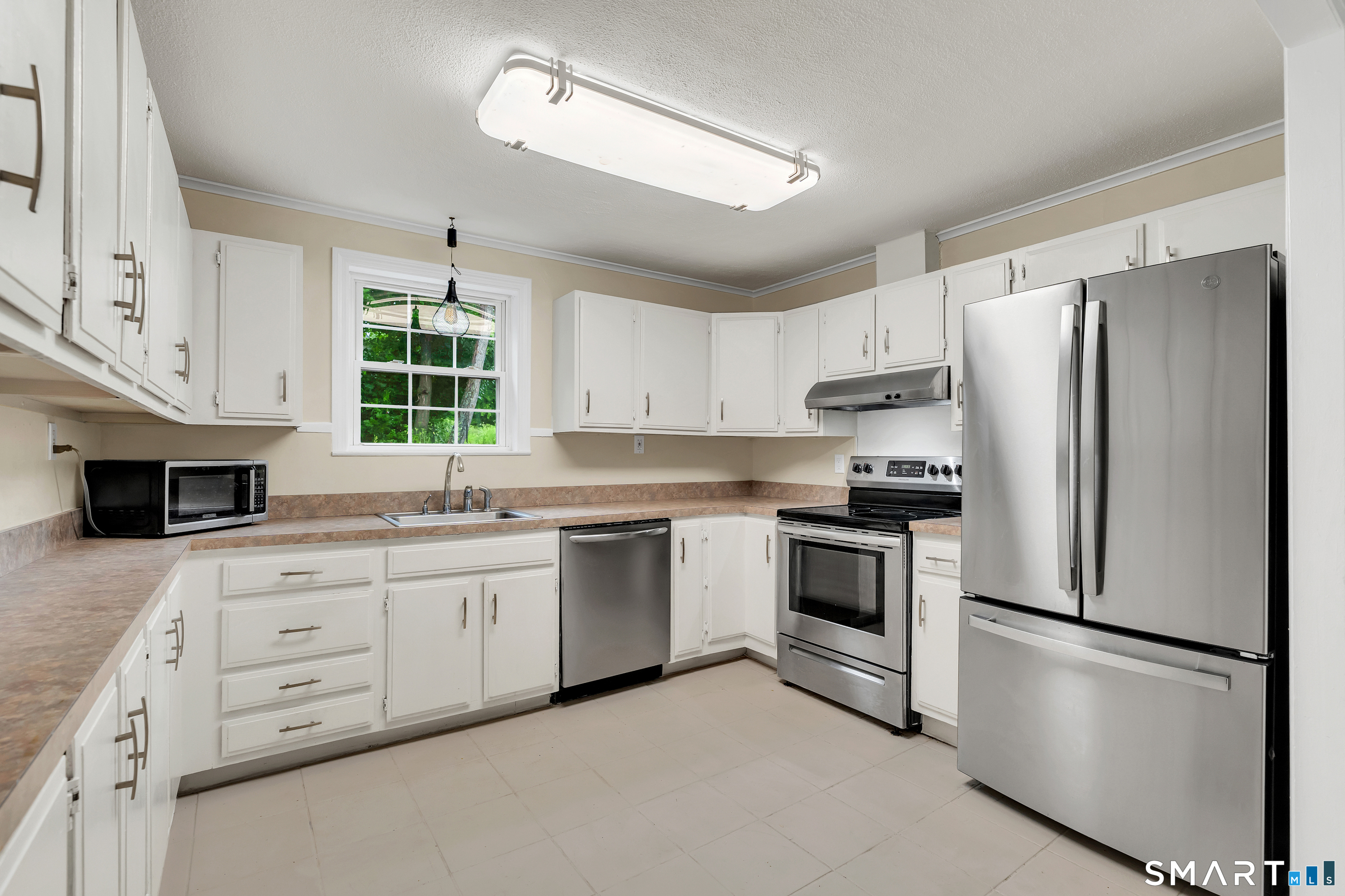 4 Grove Road Portland CT 06480