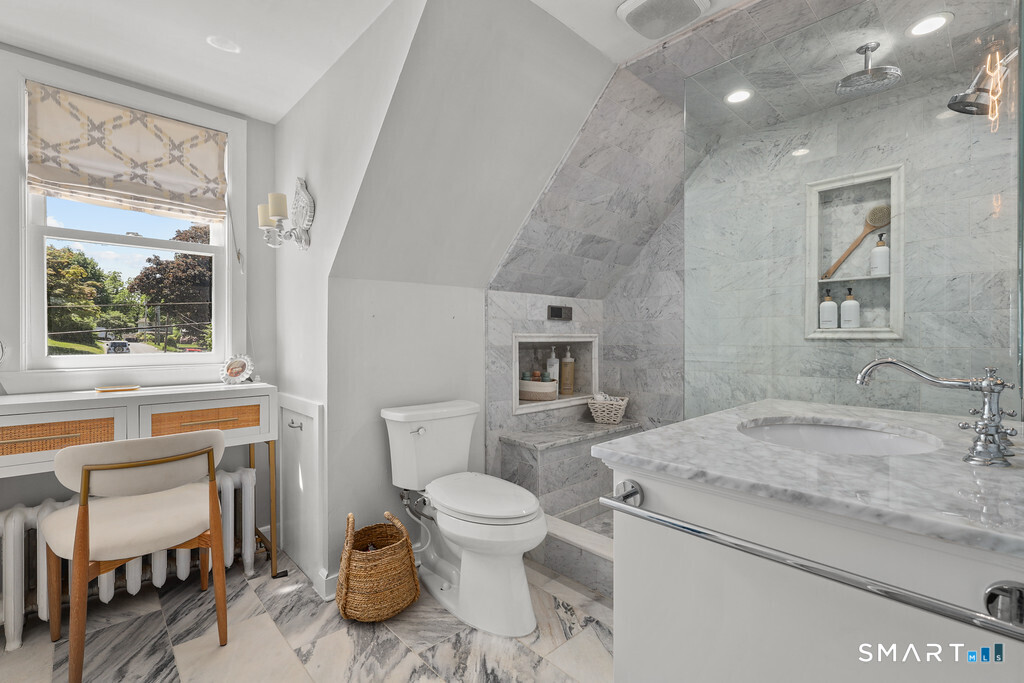 24 Island Hill Avenue Ridgefield CT 06877