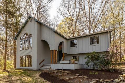 10 Candleview Drive Sherman CT 06784