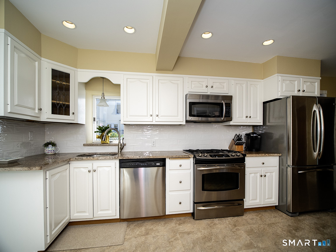 23 Thompson Street Hamden CT 06518