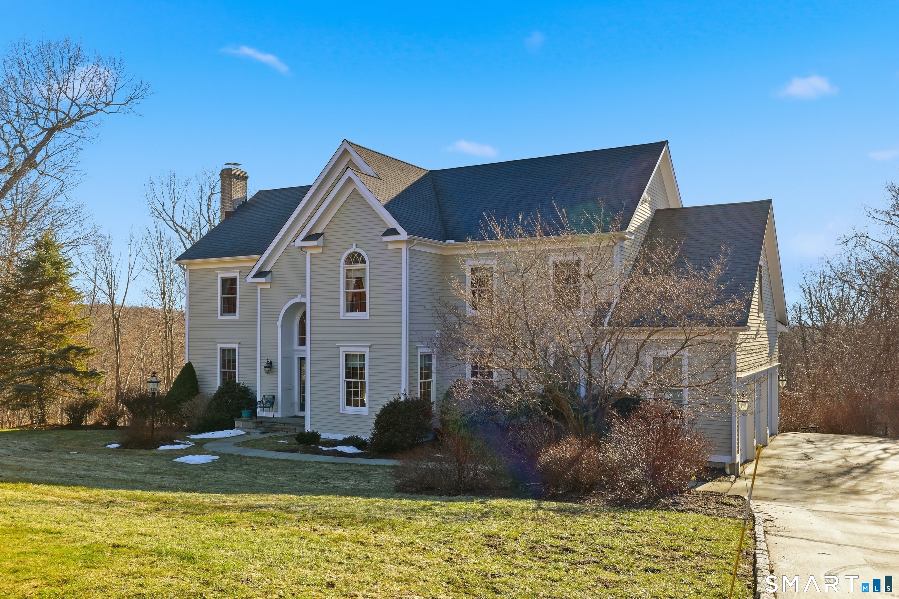 10 Briarwood Lane Newtown CT 06470