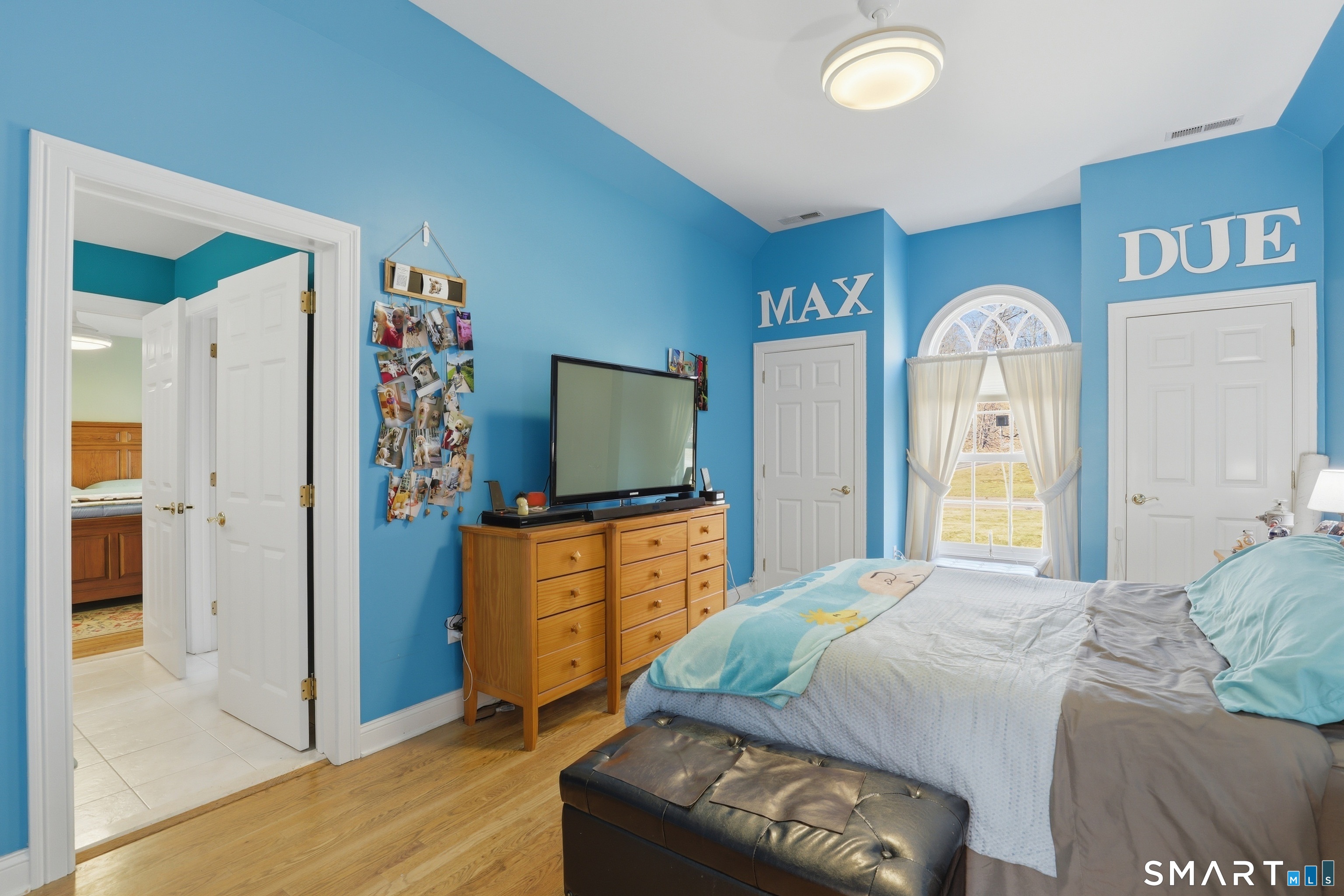 10 Briarwood Lane Newtown CT 06470