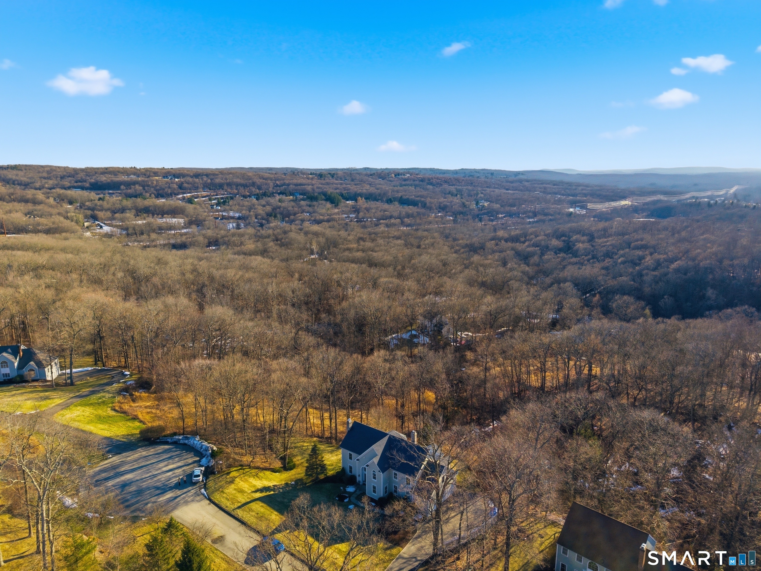 10 Briarwood Lane Newtown CT 06470