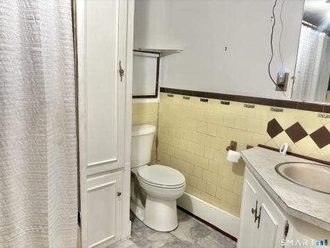 21 Friendship Street Norwich CT 06360
