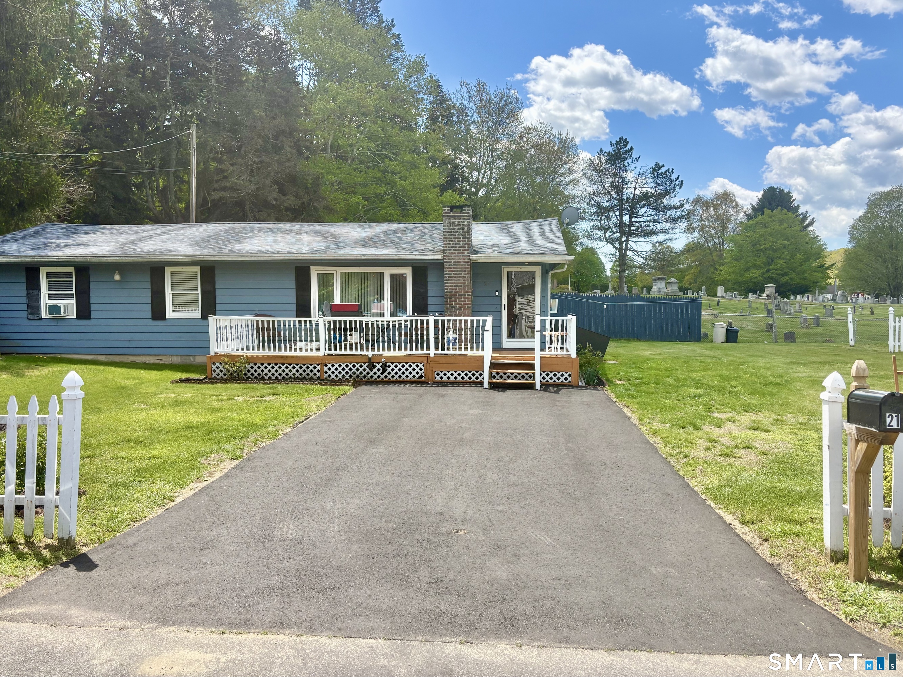 21 Friendship Street Norwich CT 06360