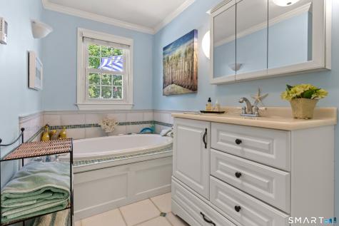 1431 Long Hill Road Guilford CT 06437