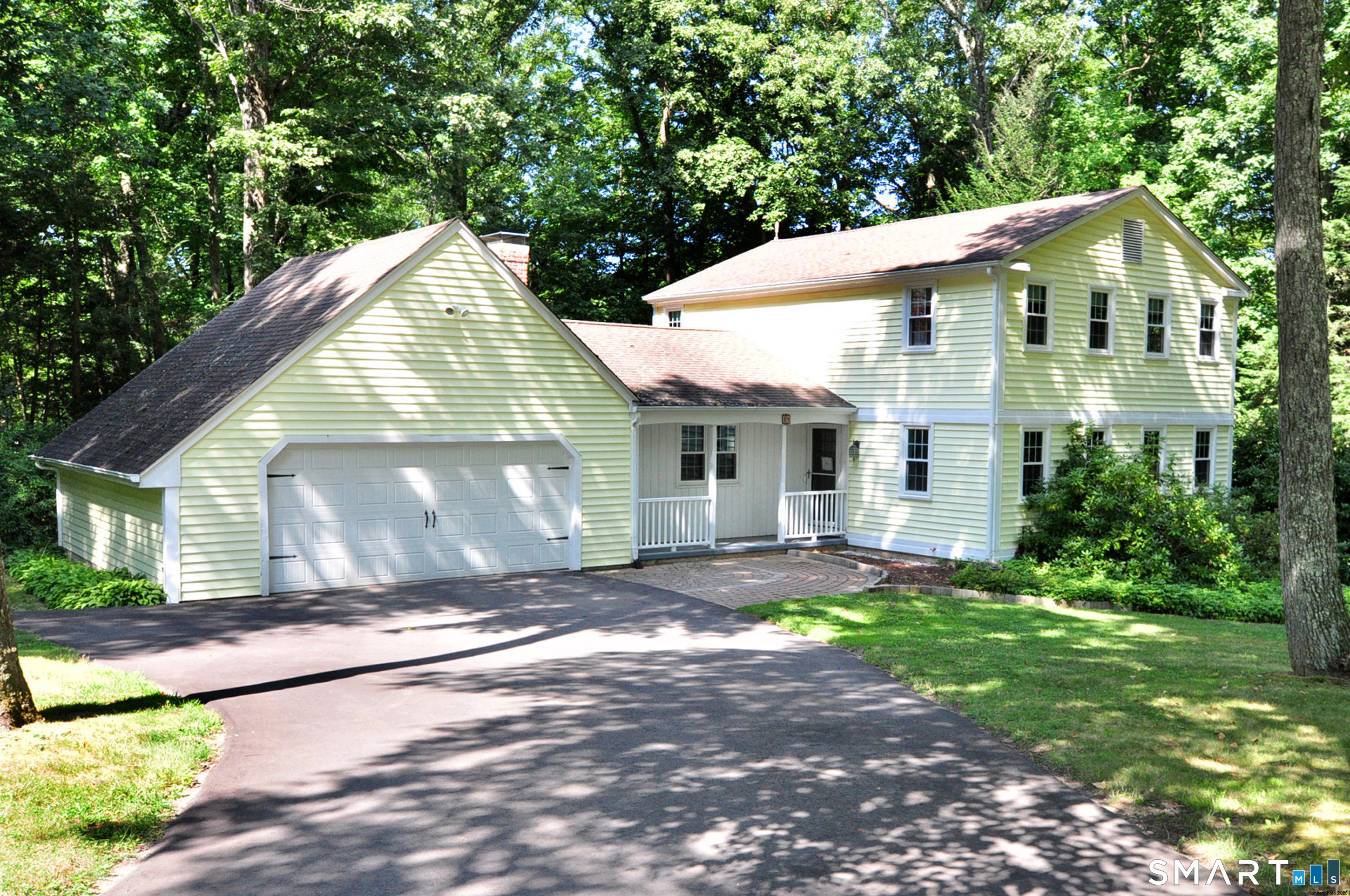 11 Roundhill Road Granby CT 06035