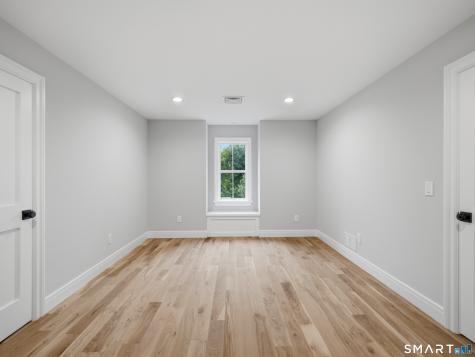 11 Old Farm Drive West Hartford CT 06107