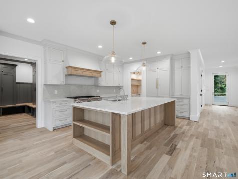 11 Old Farm Drive West Hartford CT 06107