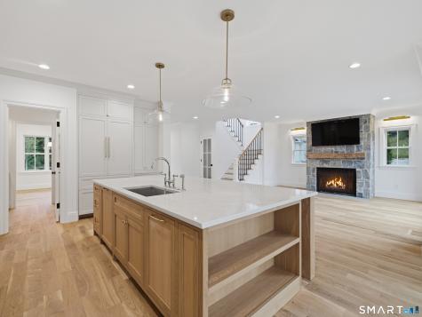 11 Old Farm Drive West Hartford CT 06107