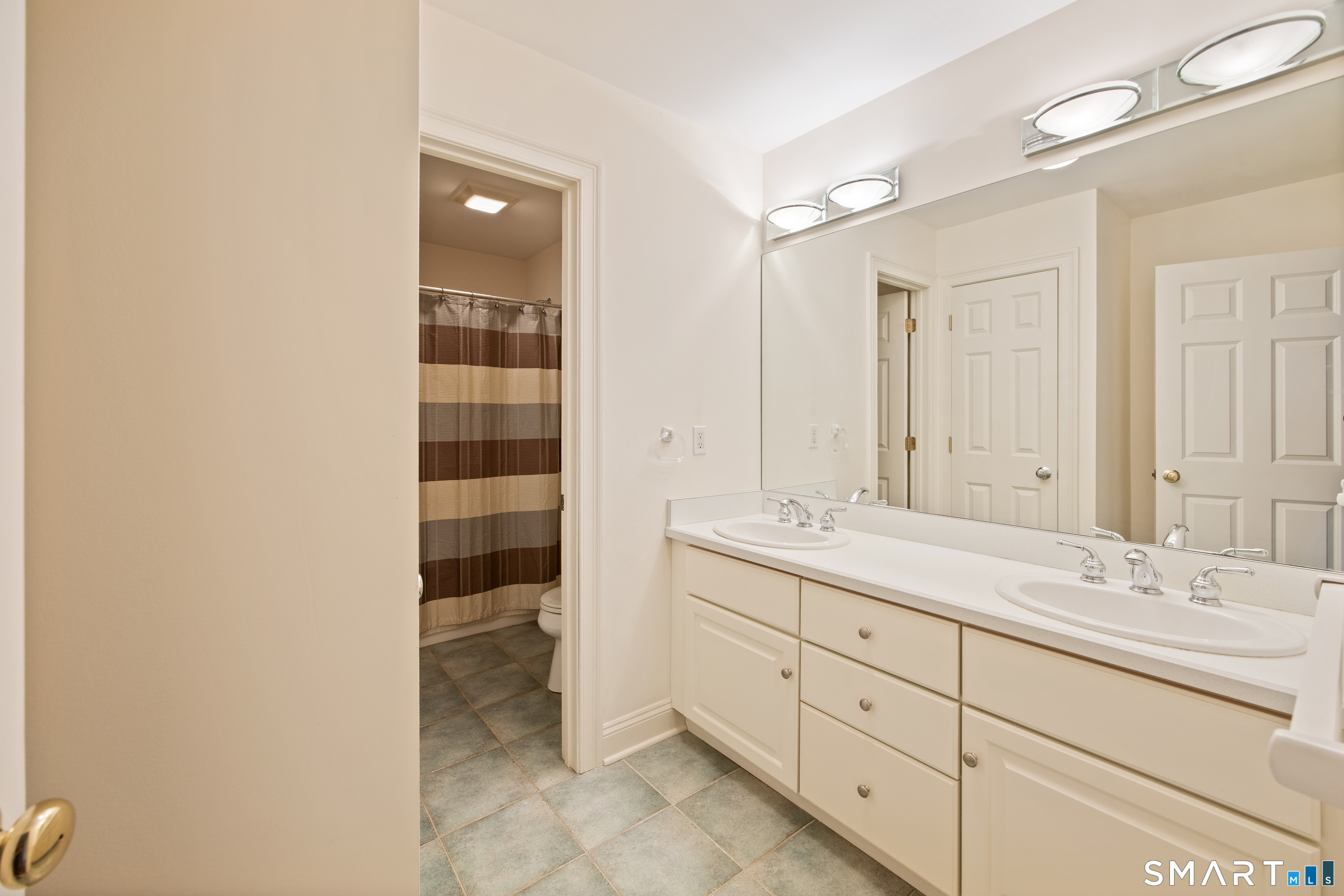 282 Tepi Drive Southbury CT 06488
