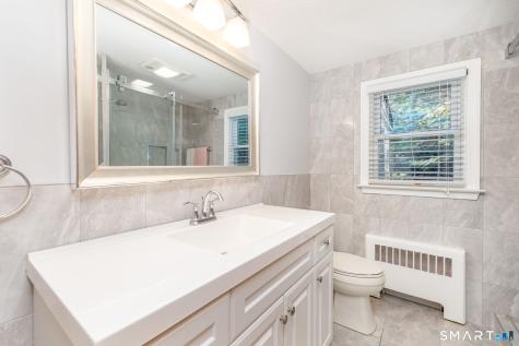 28 Dix Road Wethersfield CT 06109