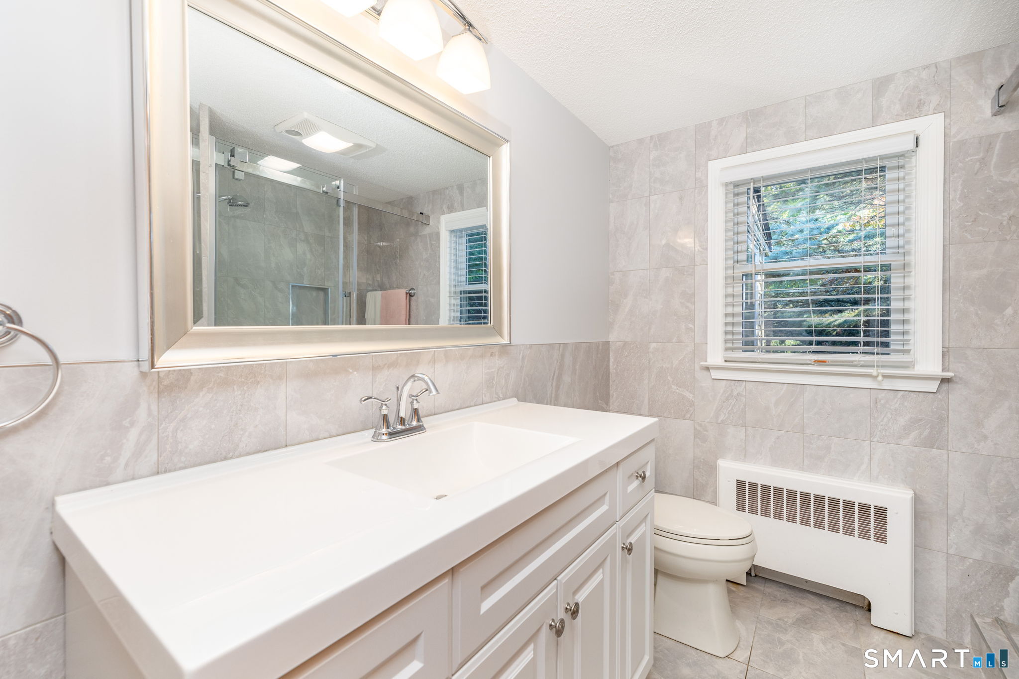 28 Dix Road Wethersfield CT 06109