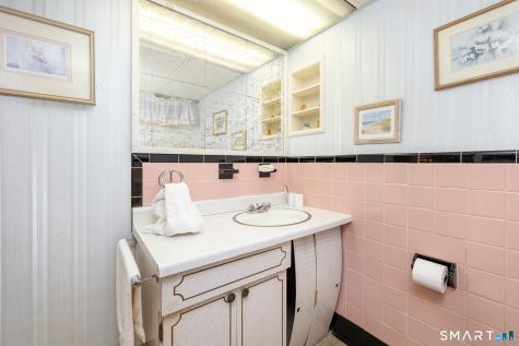 28 Dix Road Wethersfield CT 06109