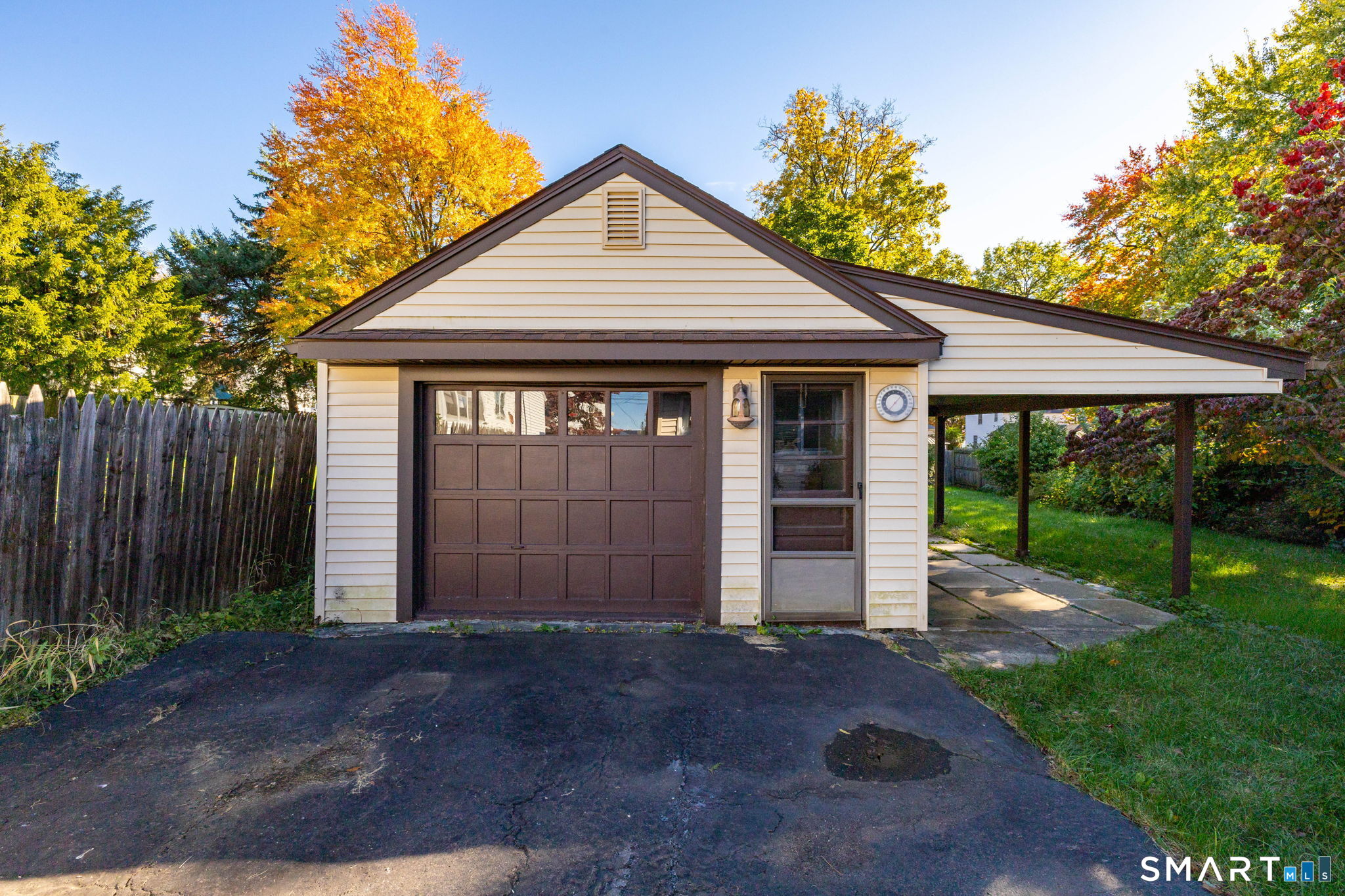 28 Dix Road Wethersfield CT 06109