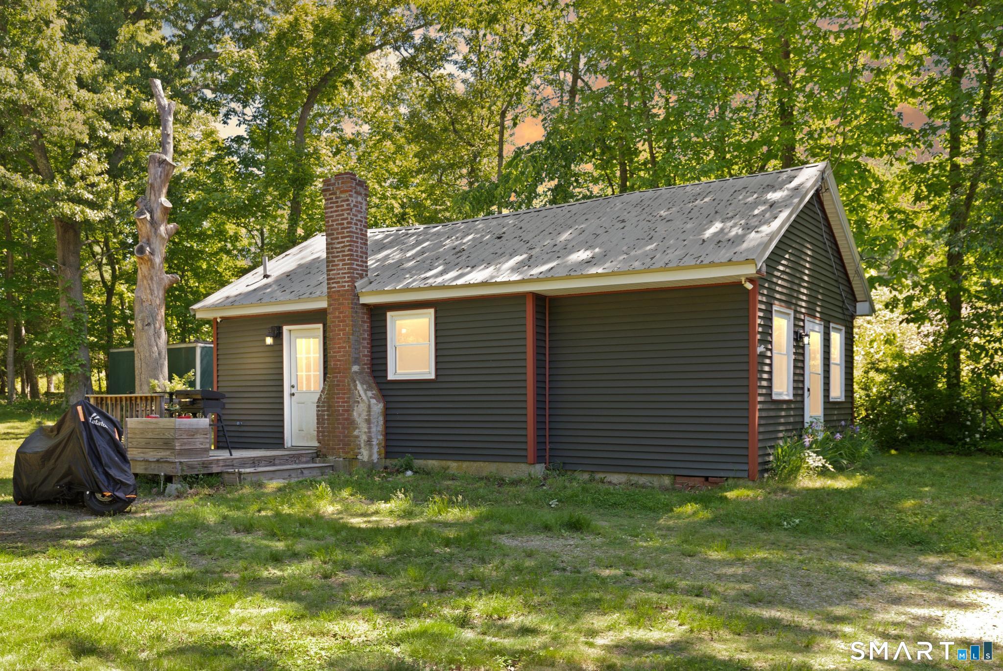 16 Shumway Avenue Killingly CT 06239