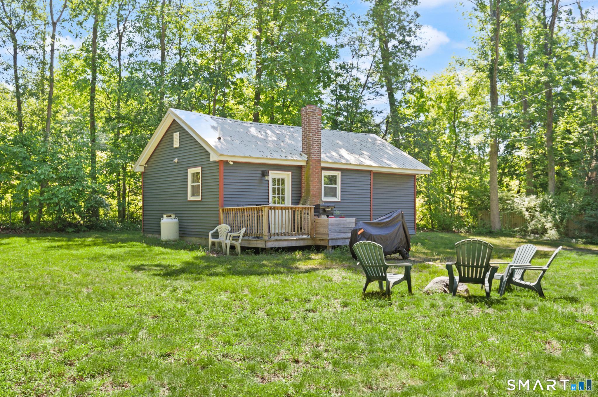 16 Shumway Avenue Killingly CT 06239