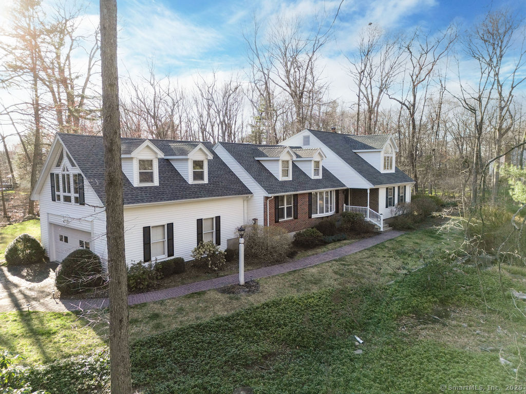 17 Greencrest Road Avon CT 06001