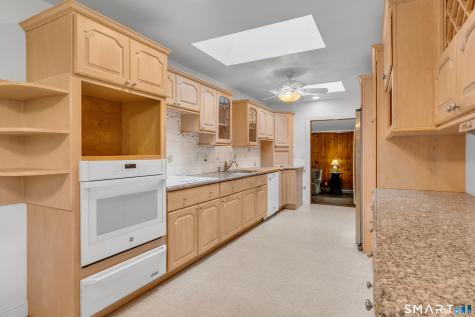 11 Autumn Lane Clinton CT 06413