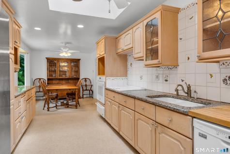 11 Autumn Lane Clinton CT 06413