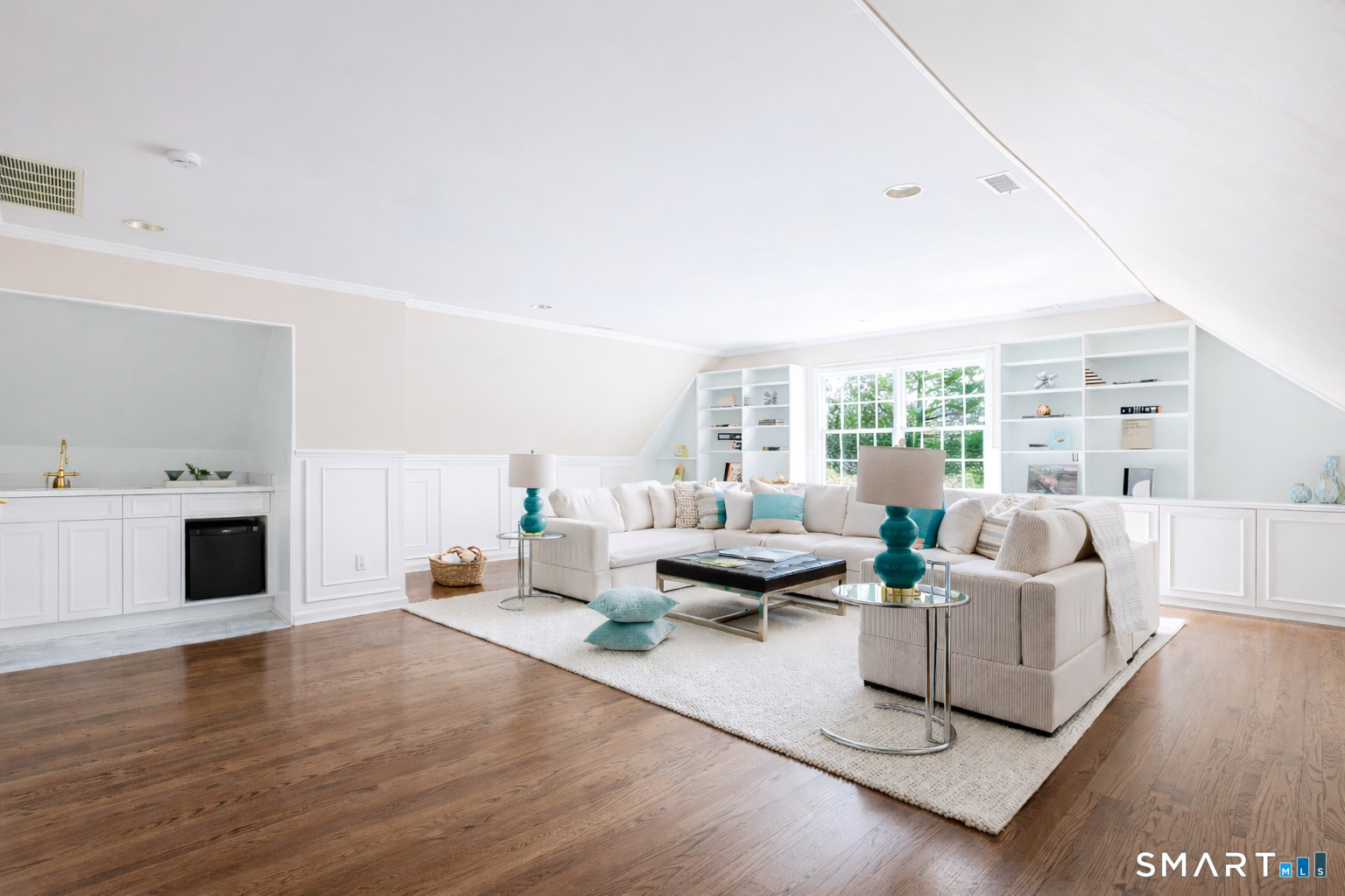 26 Farm Road New Canaan CT 06840