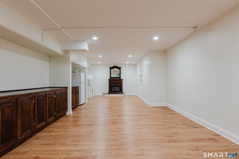 26 Farm Road New Canaan CT 06840