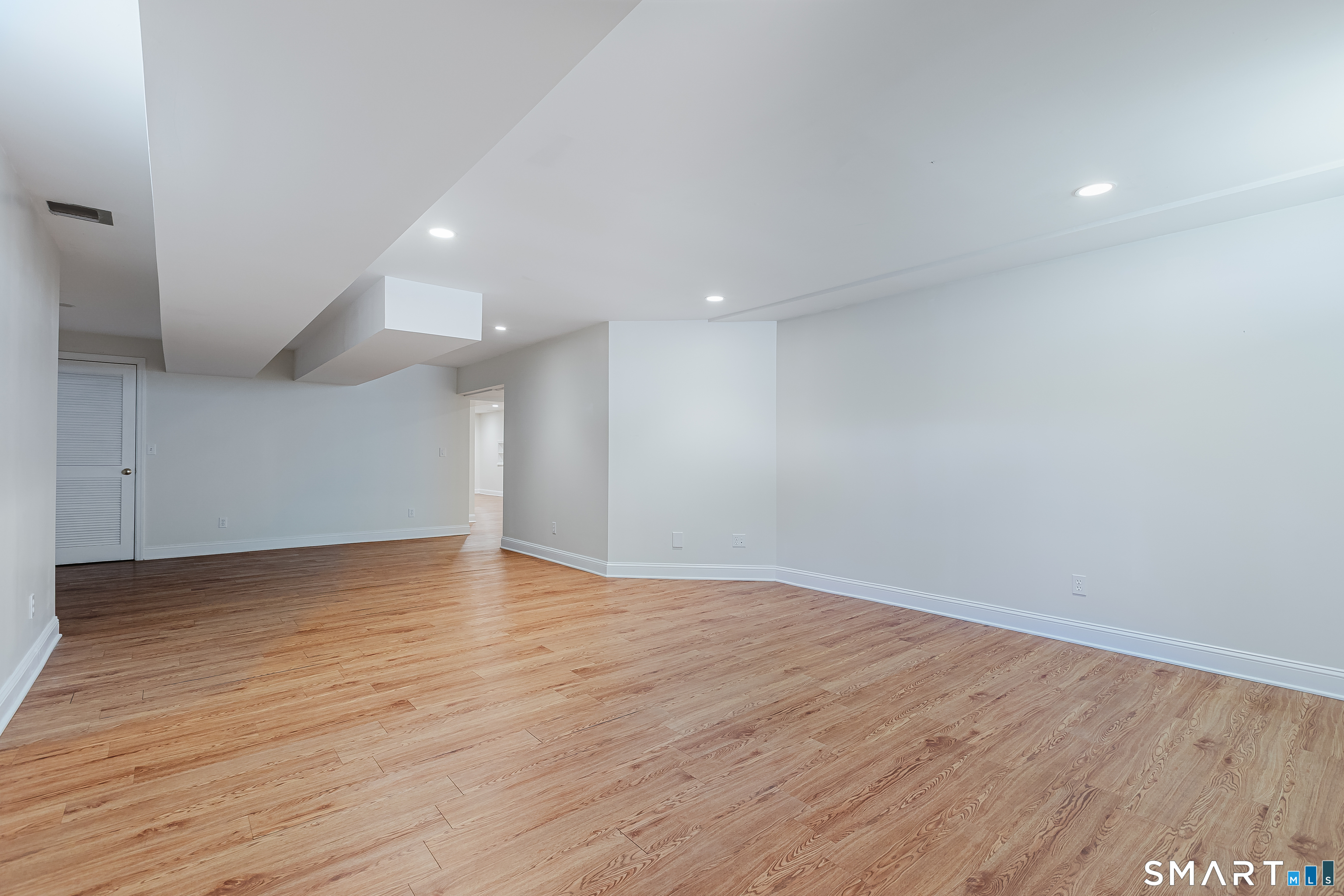 26 Farm Road New Canaan CT 06840
