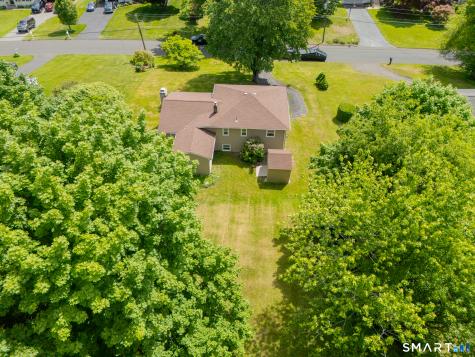 33 Kingswood Road Danbury CT 06811