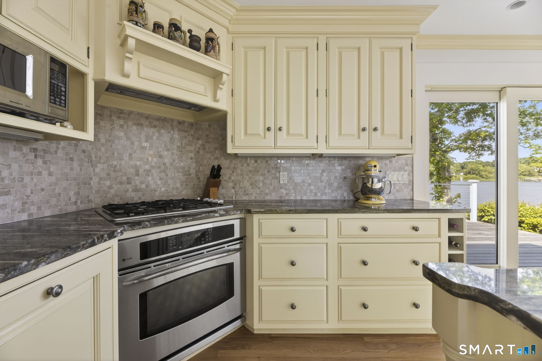 97 River Road Stonington CT 06379