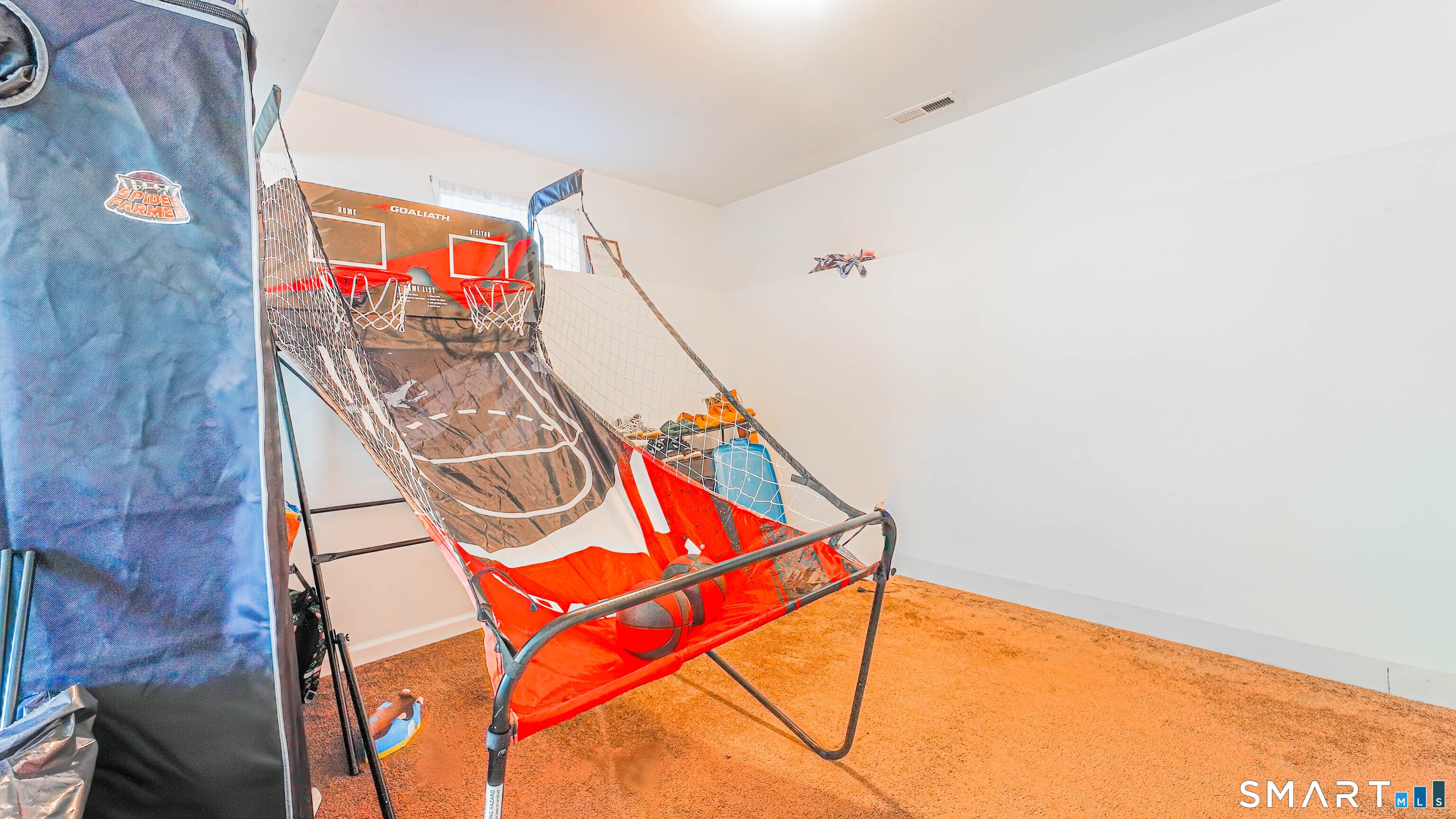 45 Daytona Street West Haven CT 06516