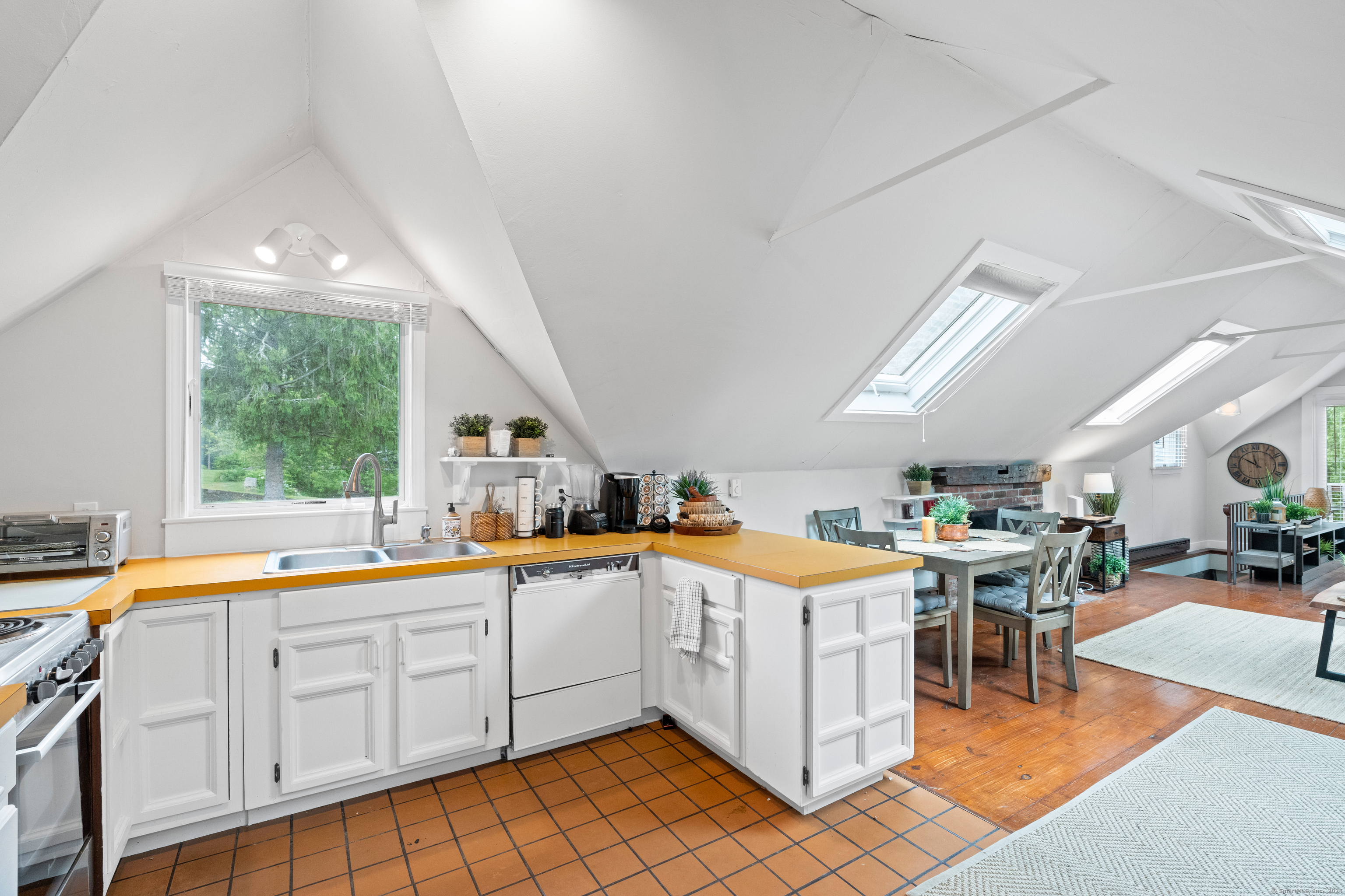 66 Collins Road Stonington CT 06378