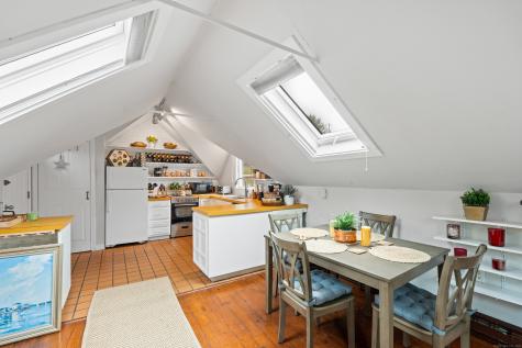 66 Collins Road Stonington CT 06378