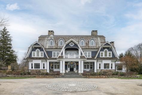 727 Smith Ridge Road New Canaan CT 06840
