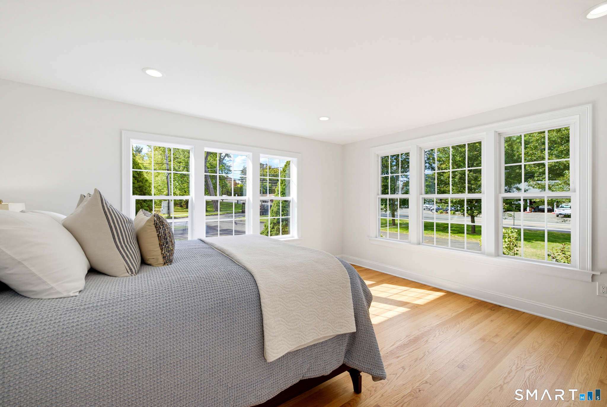 729 Ellington Road South Windsor CT 06074
