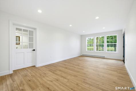 729 Ellington Road South Windsor CT 06074