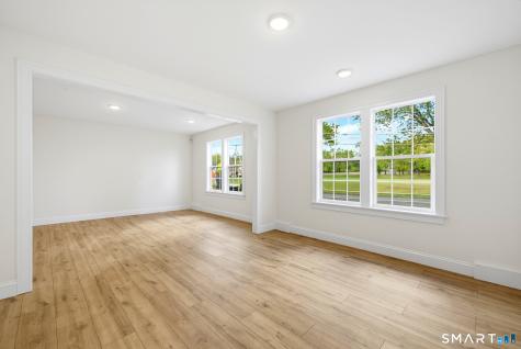 729 Ellington Road South Windsor CT 06074